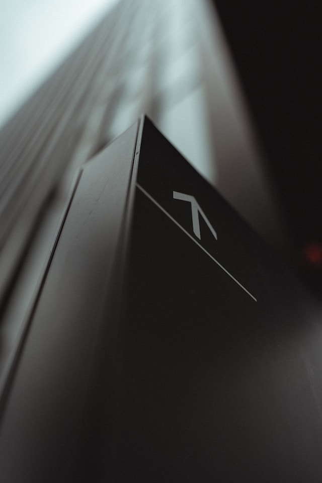 Services Awv RNAxh9CJq M Unsplash 1